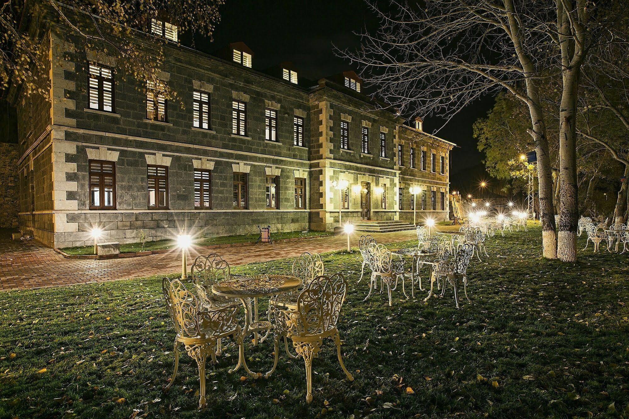 Hotel Katerina Sarayi 1877 Kars Eksteriør bilde